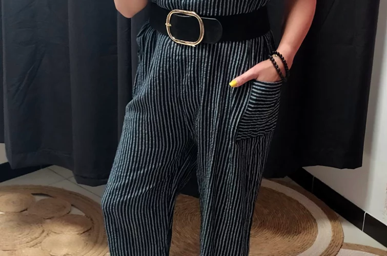 femmes portant des vetements de mode feminine street wear boheme casual