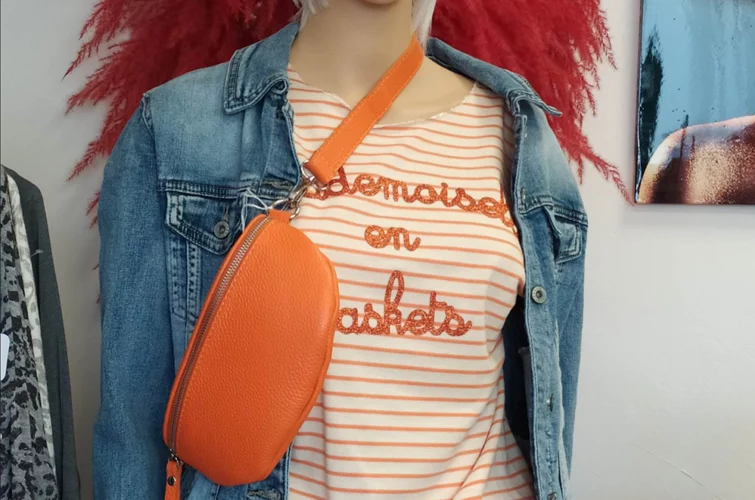 femmes portant des vetements de mode feminine street wear boheme casual